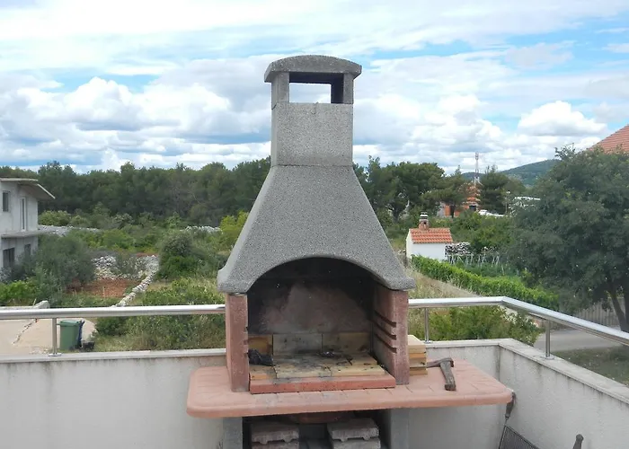 安奇卡公寓 公寓 希贝尼克