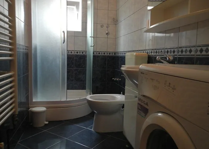 安奇卡公寓 公寓 *